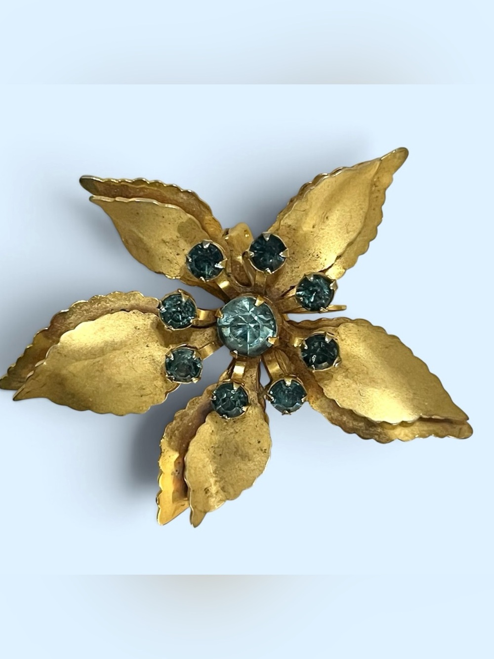 Vintage Matte Gold-tone Flower Brooch w/Layered 3D Metal Design Aqua Blue Stones